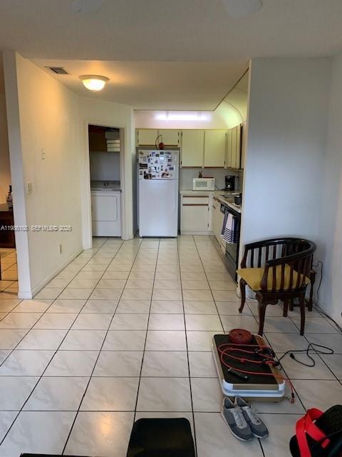 VISIONS AT BONAVENTURE - Residential Lease