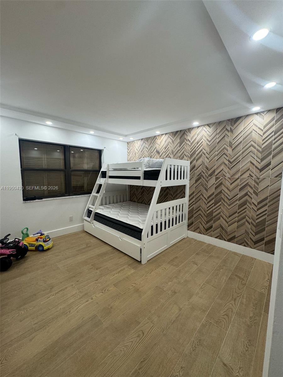 SEA WINDS CONDOMINIUM - Residential