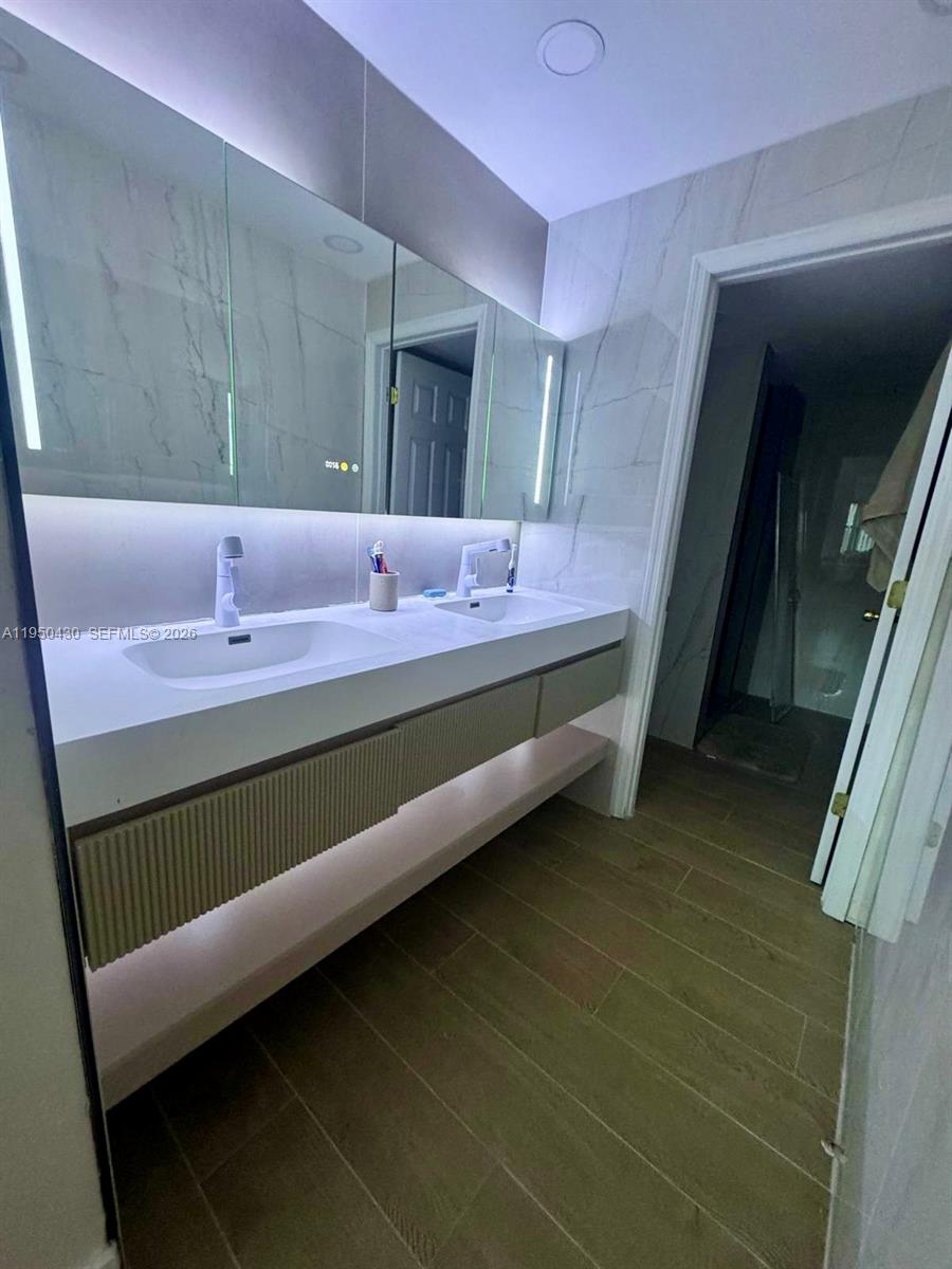 SEA WINDS CONDOMINIUM - Residential