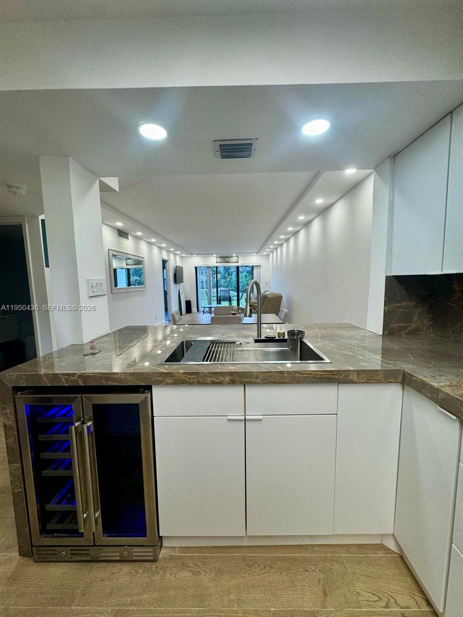 10044 S Ocean dr 105