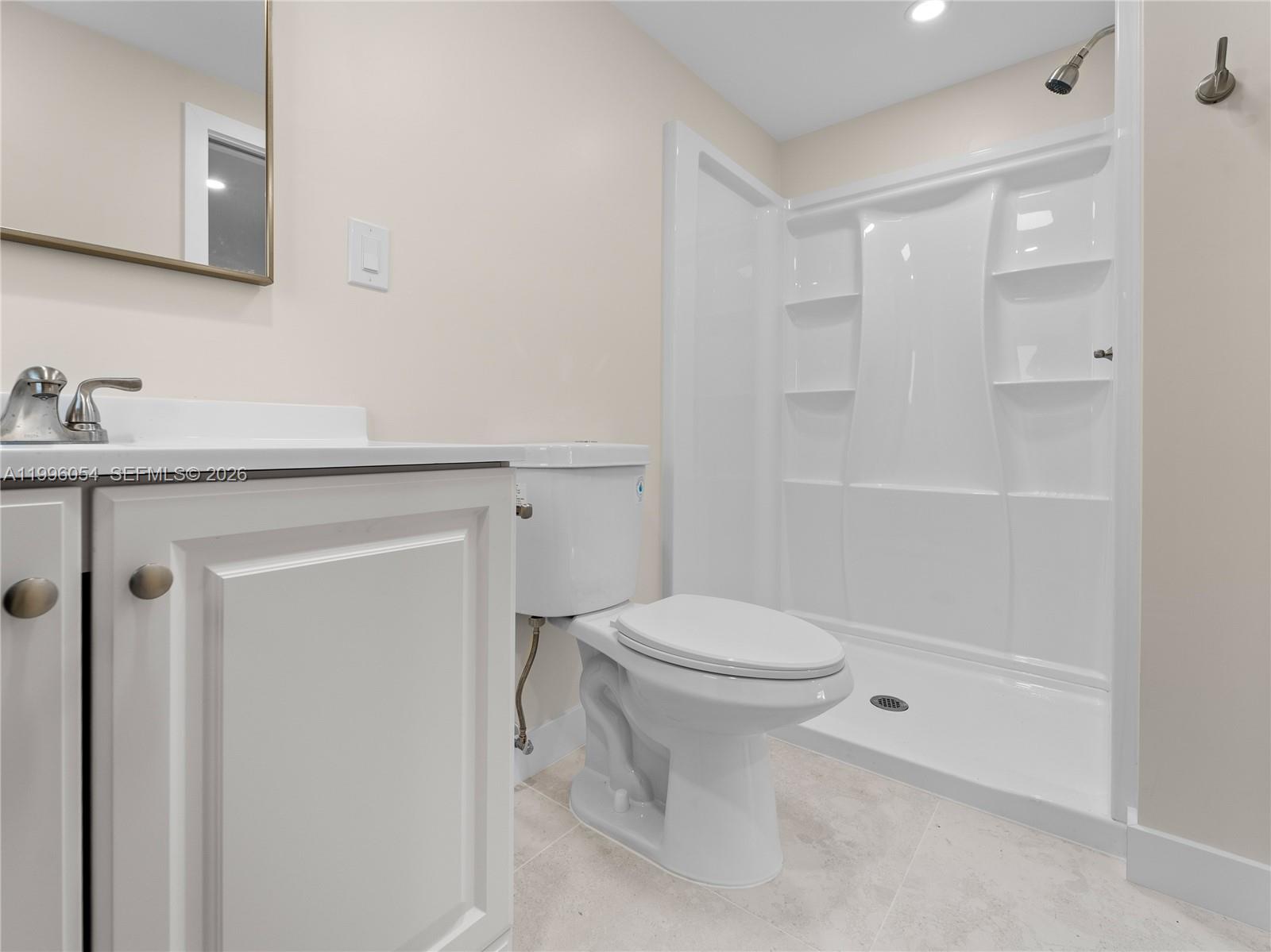 CENTRAL MIAMI PART 6 - Residential Lease