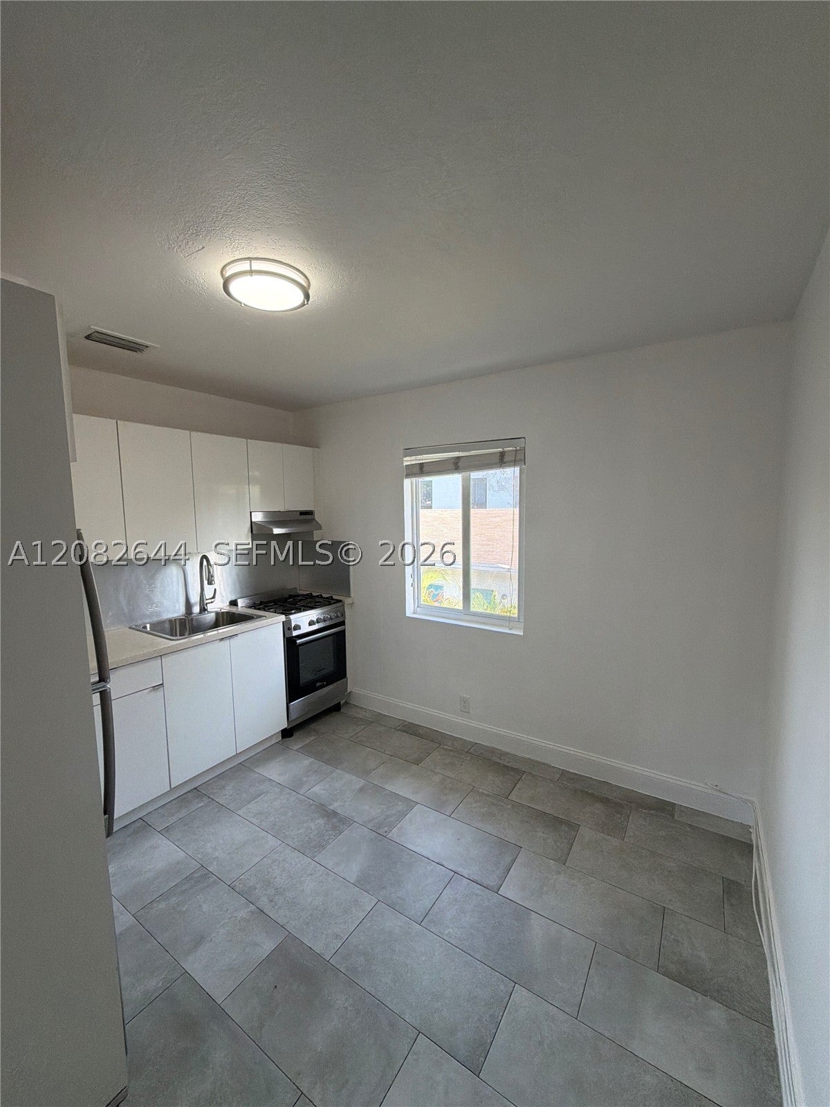 500 NW 35th St 5