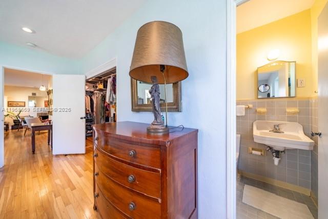 MIAMI SHORES SEC 3 - Residential