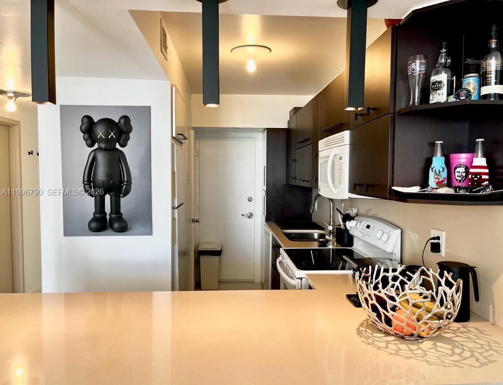 MIRADOR 1200 CONDO - Residential Lease