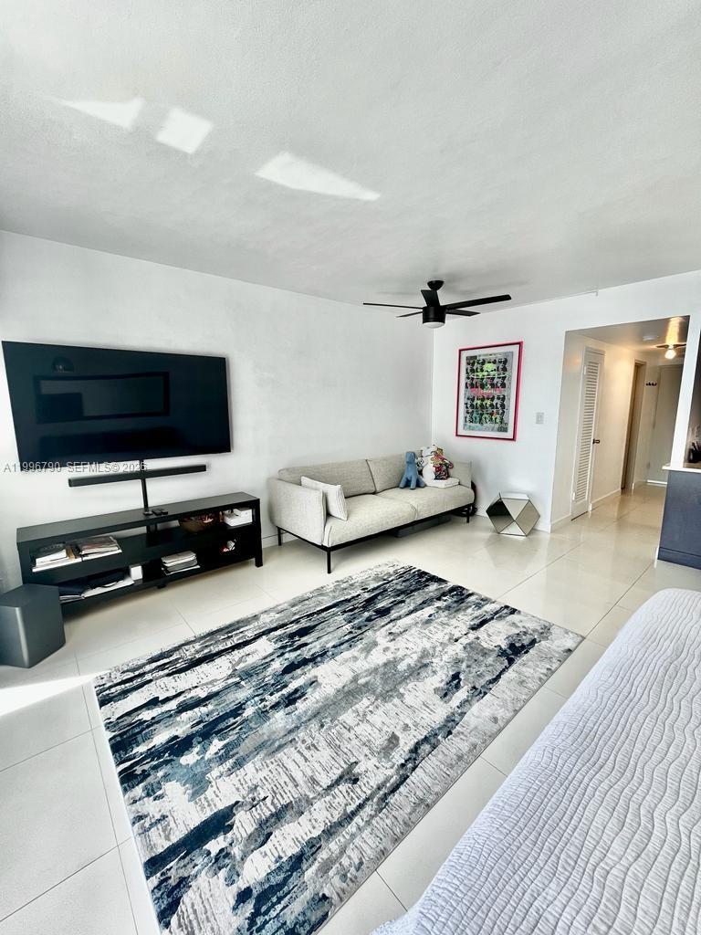 MIRADOR 1200 CONDO - Residential Lease