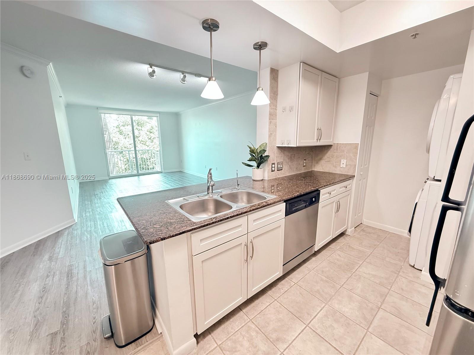 Beautifully renovated condo at Cite on the Bay in the heart of Edgewater! This spacious residence features a modern renovated kitchen with new cabinets, brand-new bathroom, new flooring throughout, new electric range & microwave, and a new washer & dryer. Enjoy serene views of the bay and Margaret Pace Park, located right in front of the building. The neighborhood is highly walkable, and the park offers endless outdoor activities including a dog park, basketball courts, tennis courts, picnic areas, barbecue stations, and a waterfront promenade. All this while being just minutes from Downtown, Brickell, Wynwood, and Miami Beach. A rare rental opportunity in one of Edgewater’s most desirable communities!