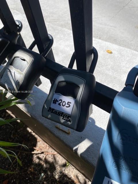 RUNAWAY BAY CONDO - Residential Lease