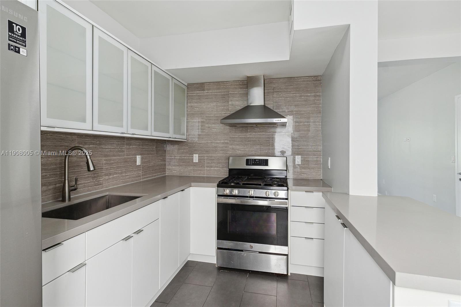 BISCAYNE BEACH-2ND ADDN - Residential Lease