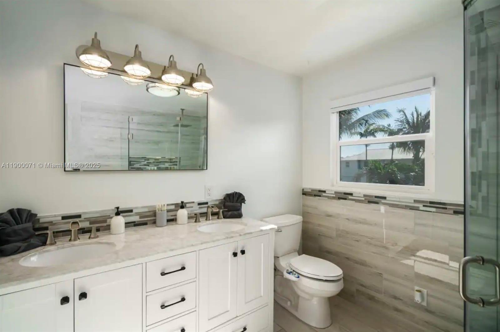 RIVERSIDE HARBOUR SUBDIVI - Residential