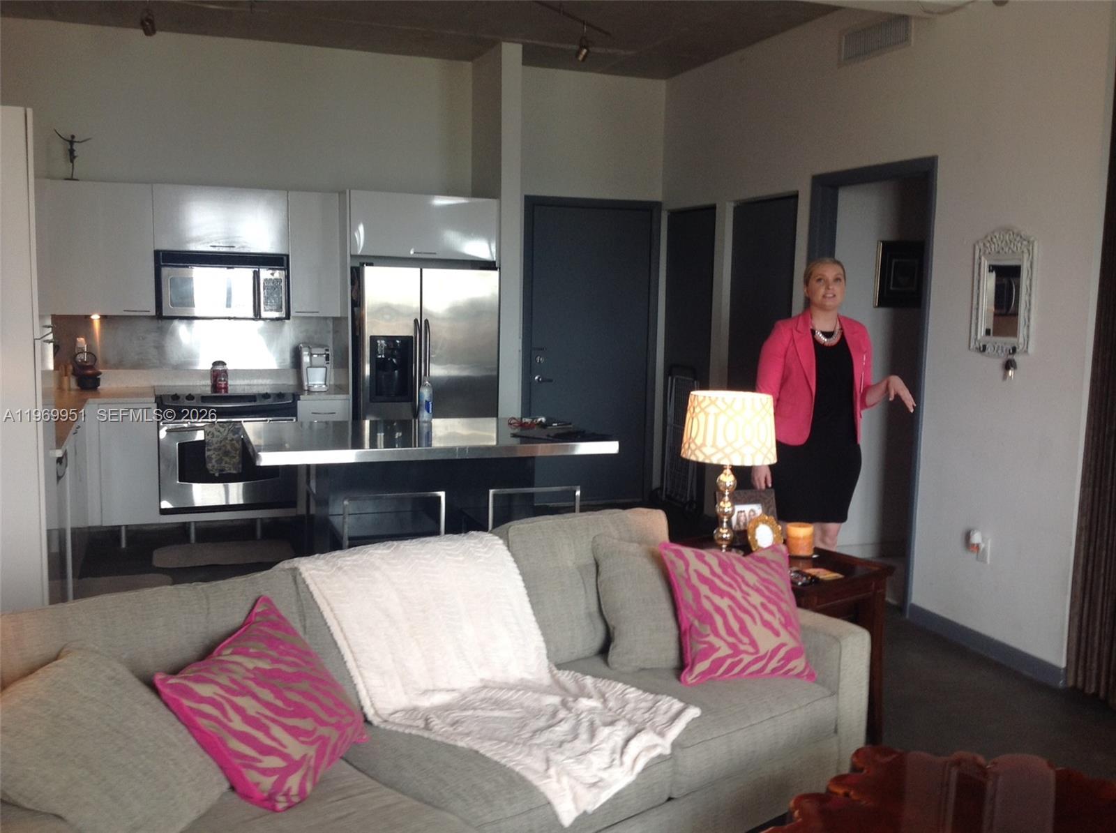 THE LOFT DOWNTOWN CONDO - Residential