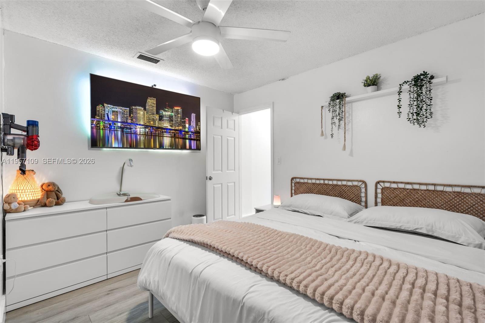 AMEND PLT EL PRADO COUNTR - Residential Lease