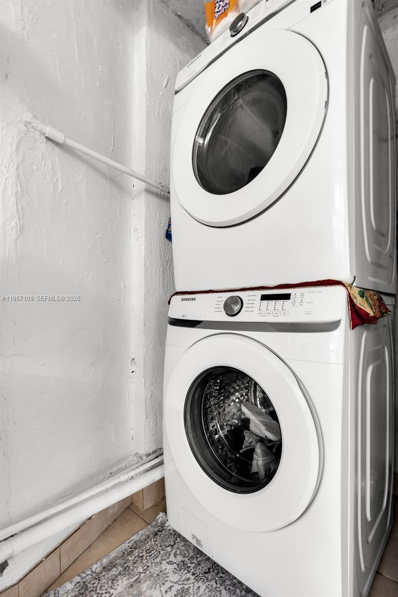 AMEND PLT EL PRADO COUNTR - Residential Lease