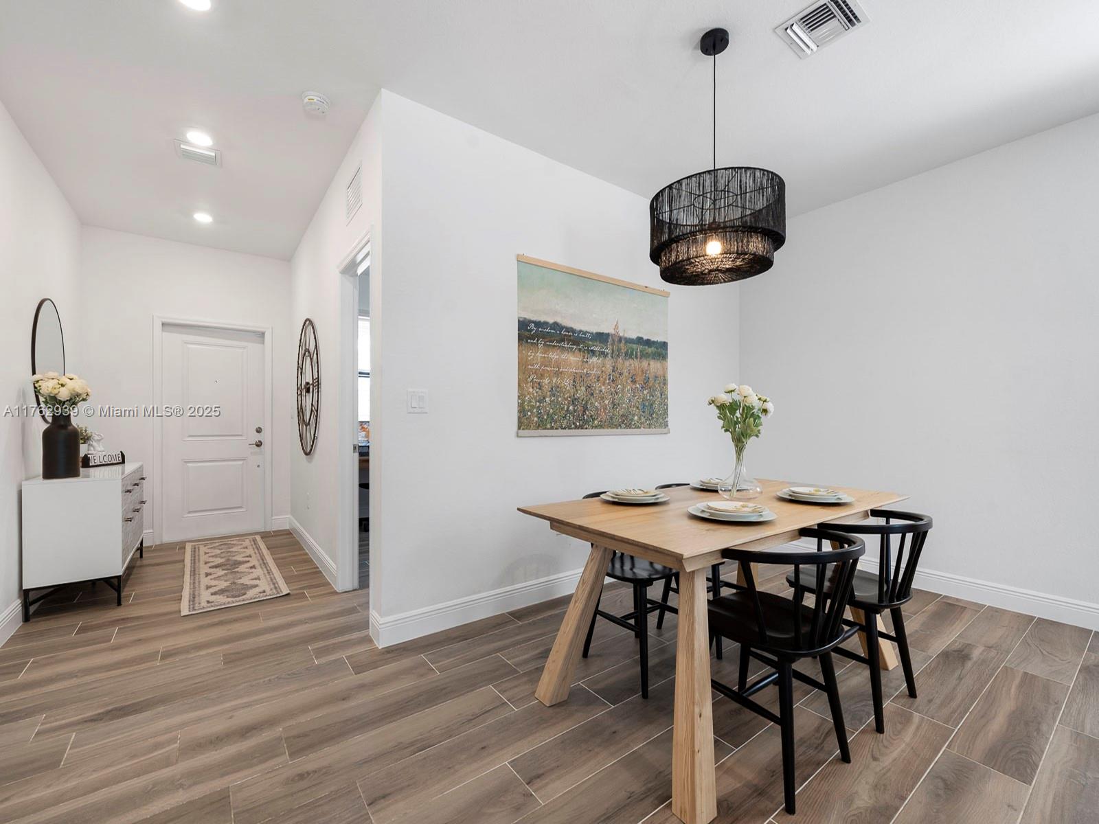ESTATES AT SILVER PALM - Residential