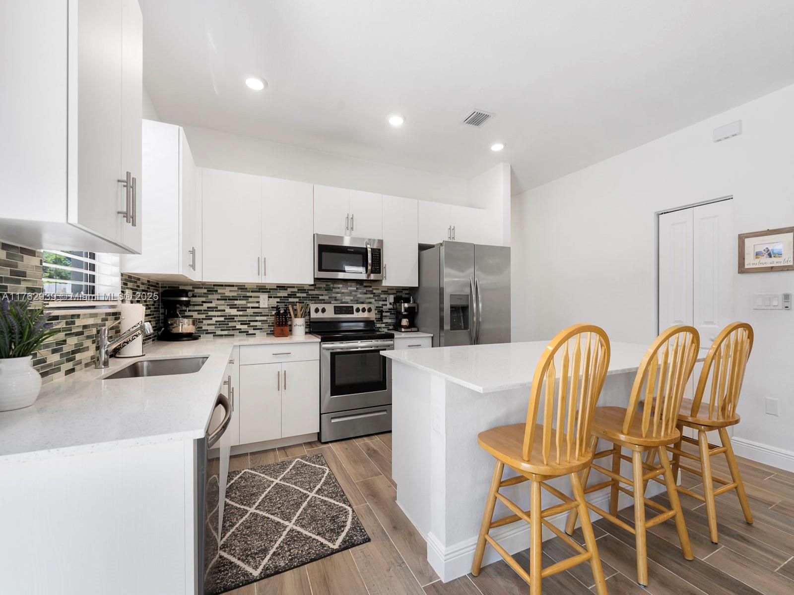 ESTATES AT SILVER PALM - Residential