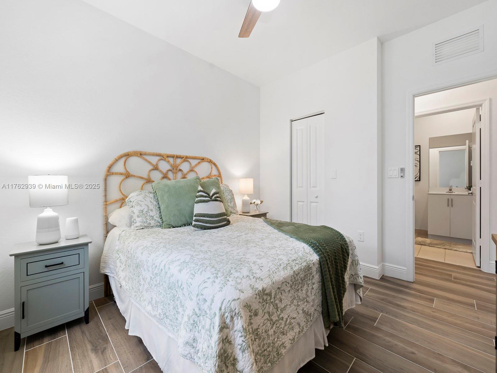 ESTATES AT SILVER PALM - Residential