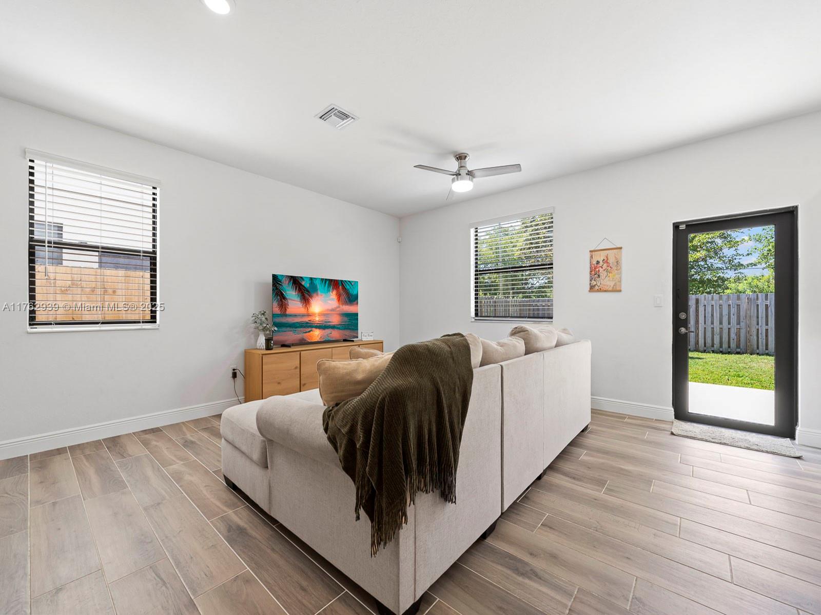 ESTATES AT SILVER PALM - Residential
