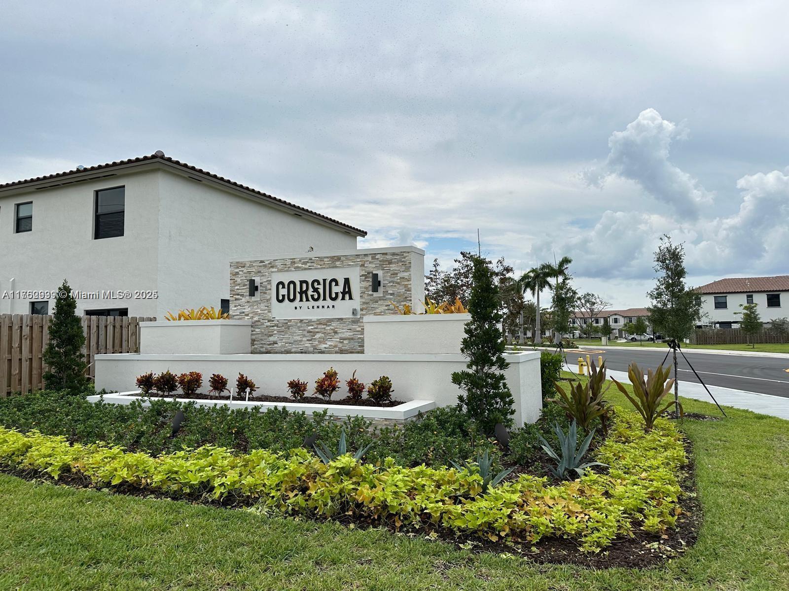 ESTATES AT SILVER PALM - Residential