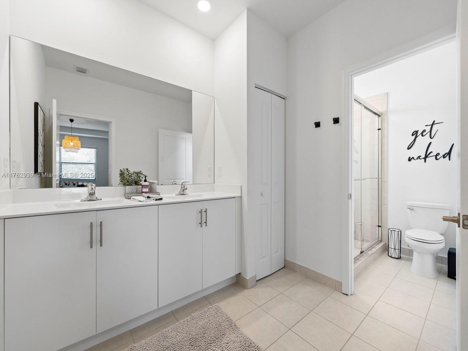 ESTATES AT SILVER PALM - Residential