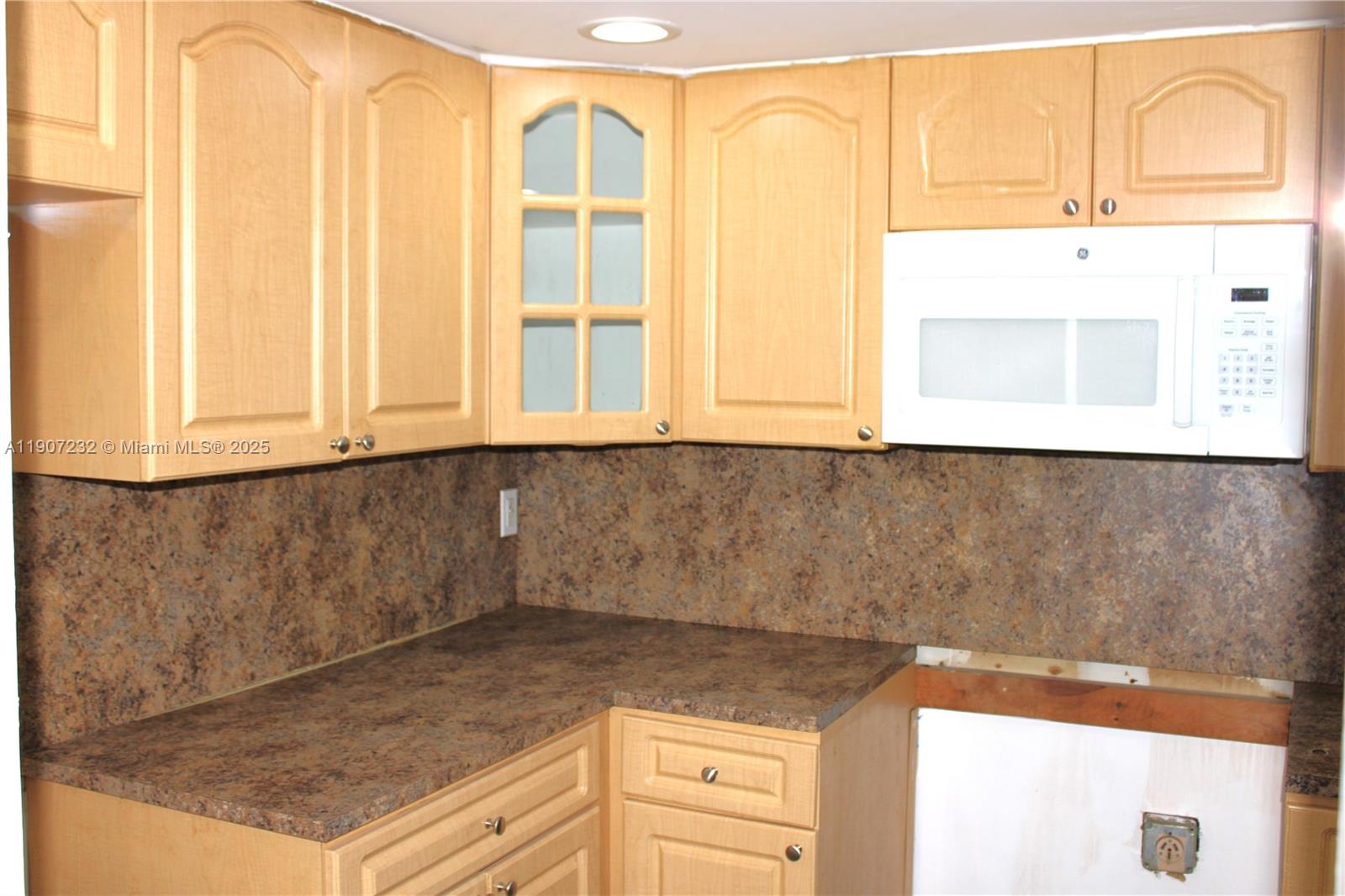 GOLDEN TERRACE CONDO - Residential Lease