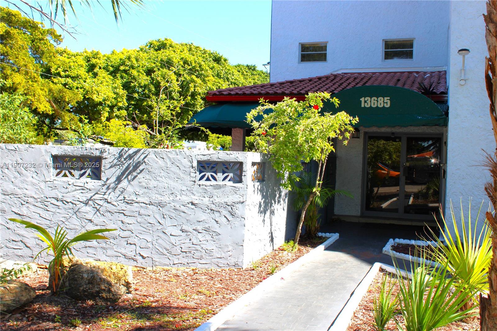 GOLDEN TERRACE CONDO - Residential Lease