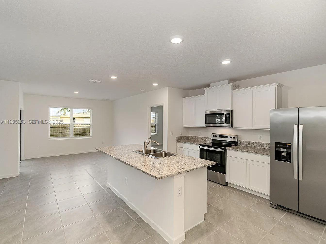 MORNINGSIDE PALM BREEZES - Residential