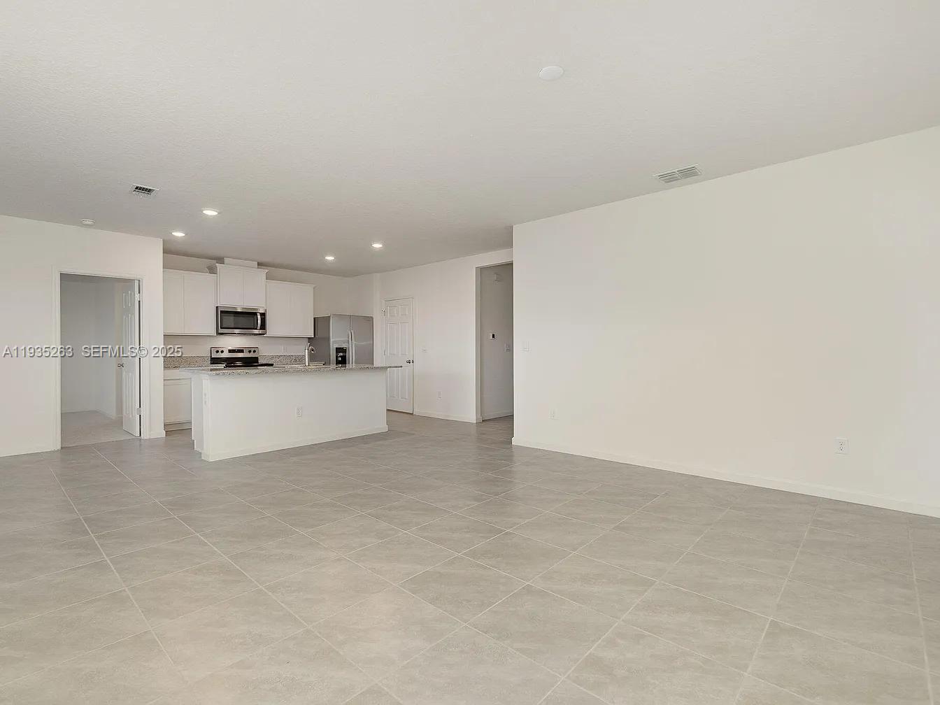 MORNINGSIDE PALM BREEZES - Residential