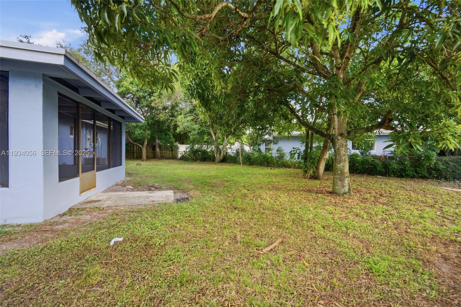 FAIRFAX BROLLIAR ADD SEC - Residential