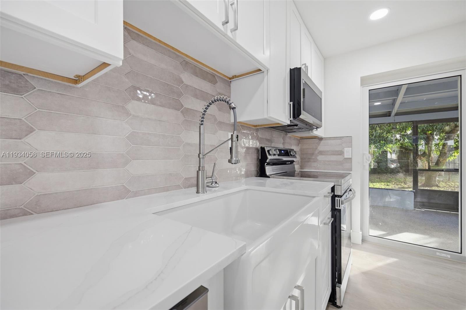 FAIRFAX BROLLIAR ADD SEC - Residential