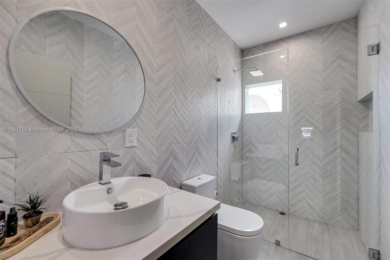 PENT HOMESTEAD - Residential