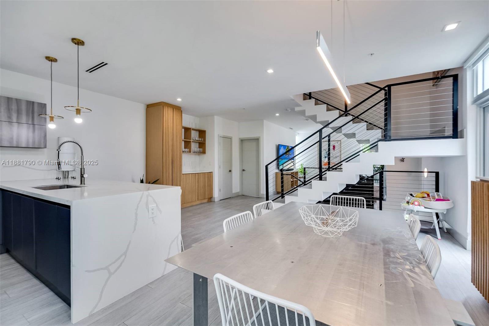 PENT HOMESTEAD - Residential