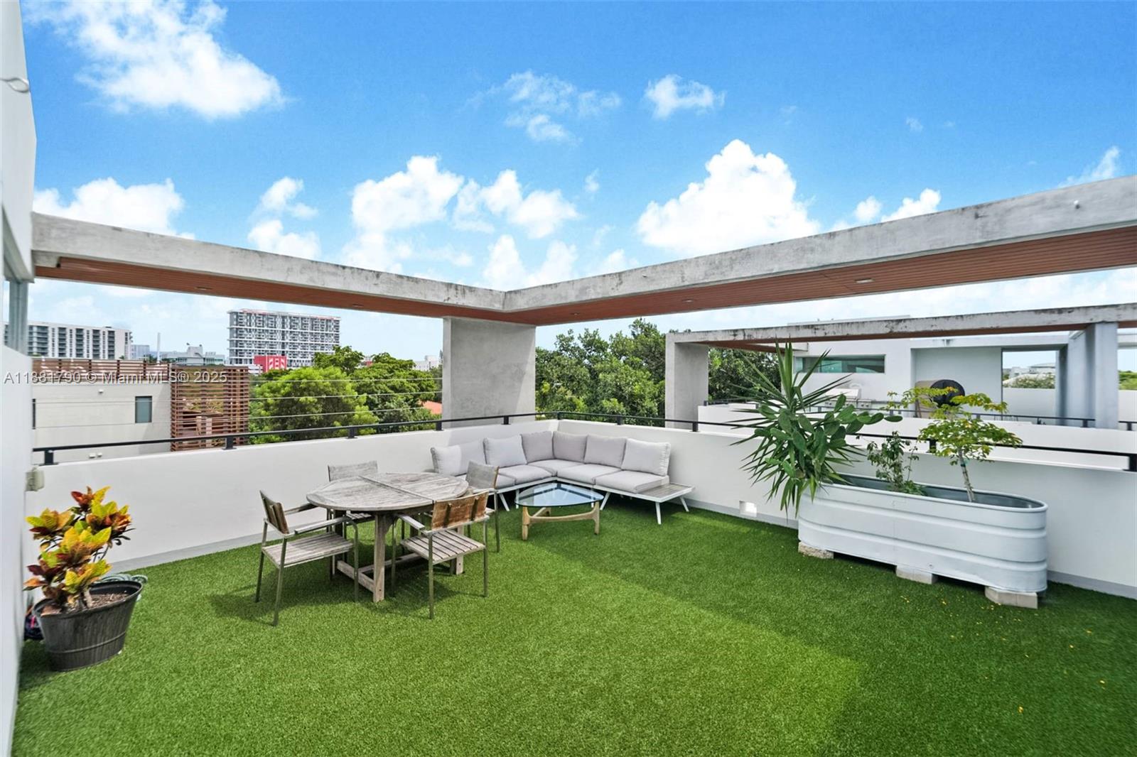 PENT HOMESTEAD - Residential