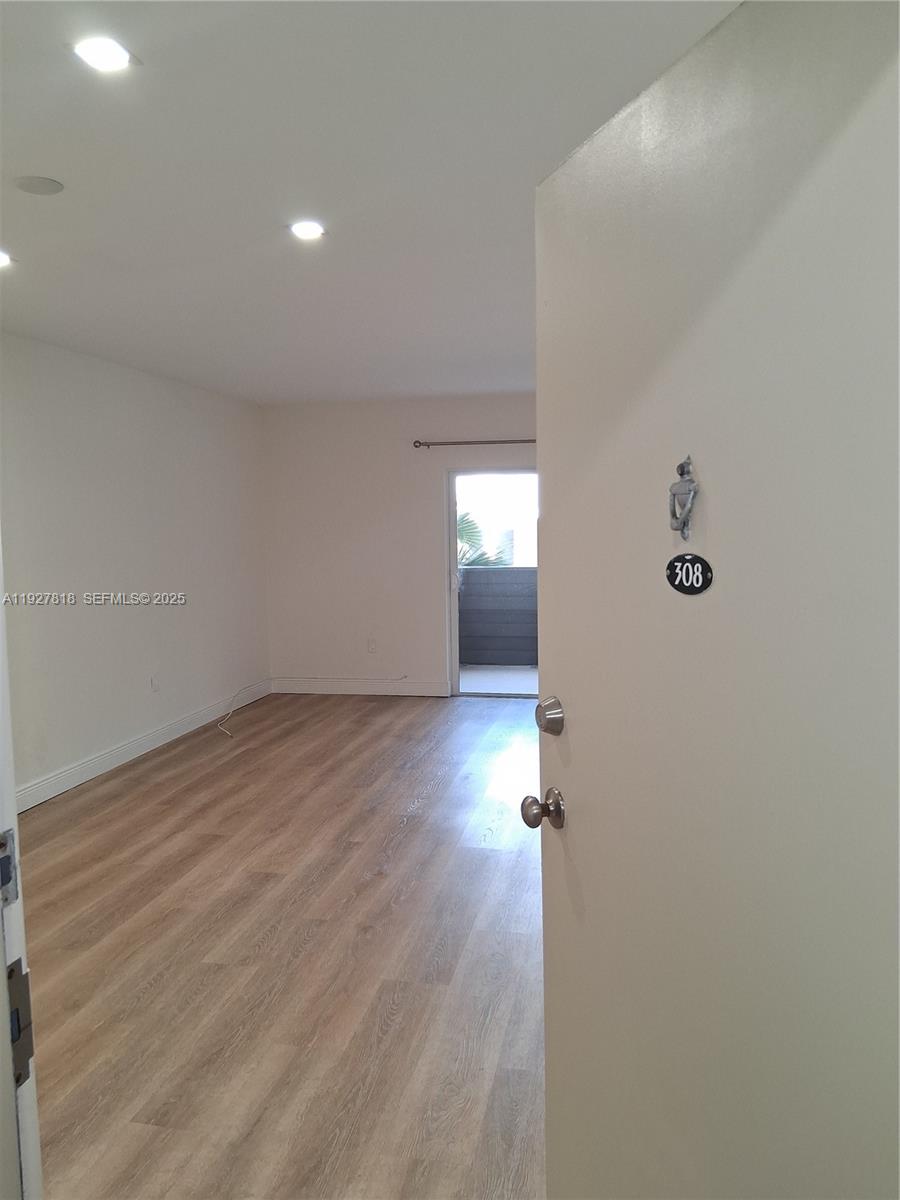 THE LEDGES CONDO - Residential Lease