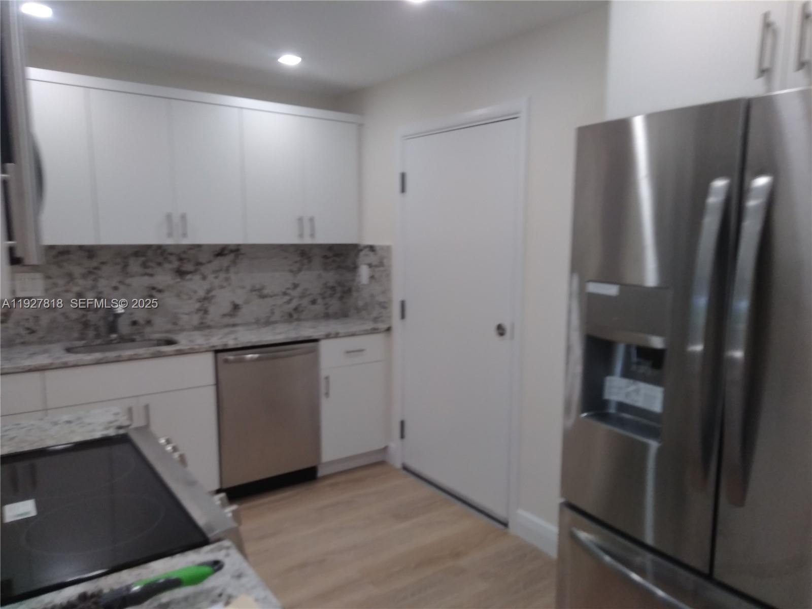 THE LEDGES CONDO - Residential Lease