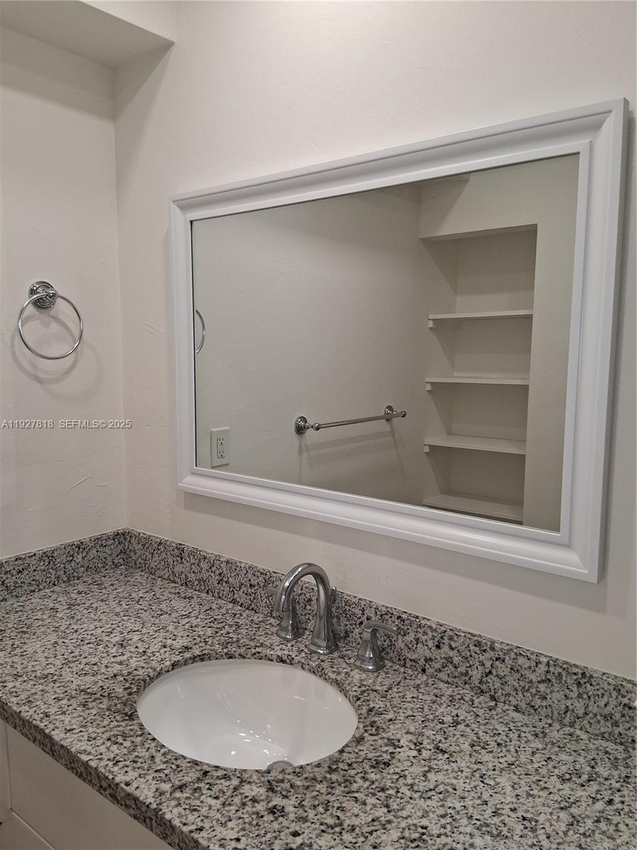 THE LEDGES CONDO - Residential Lease