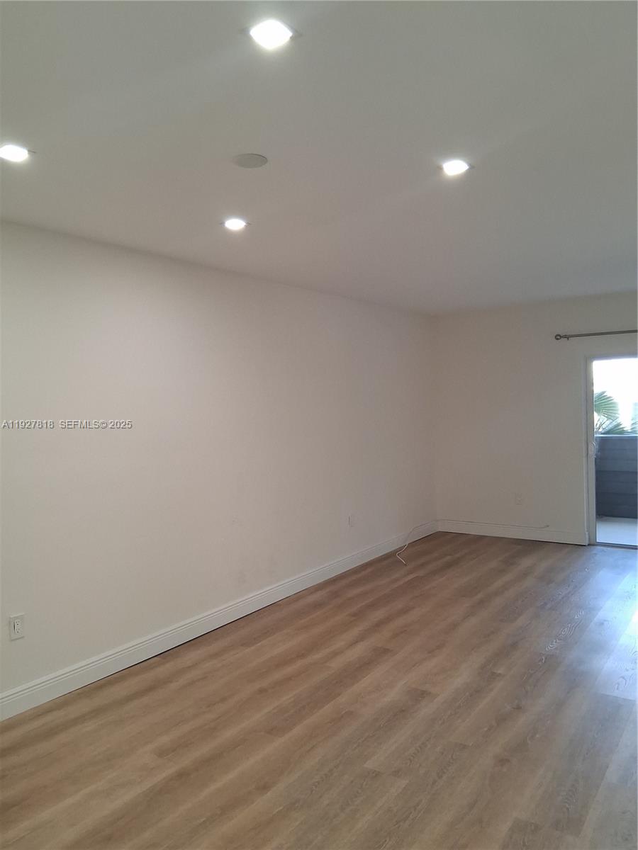 THE LEDGES CONDO - Residential Lease