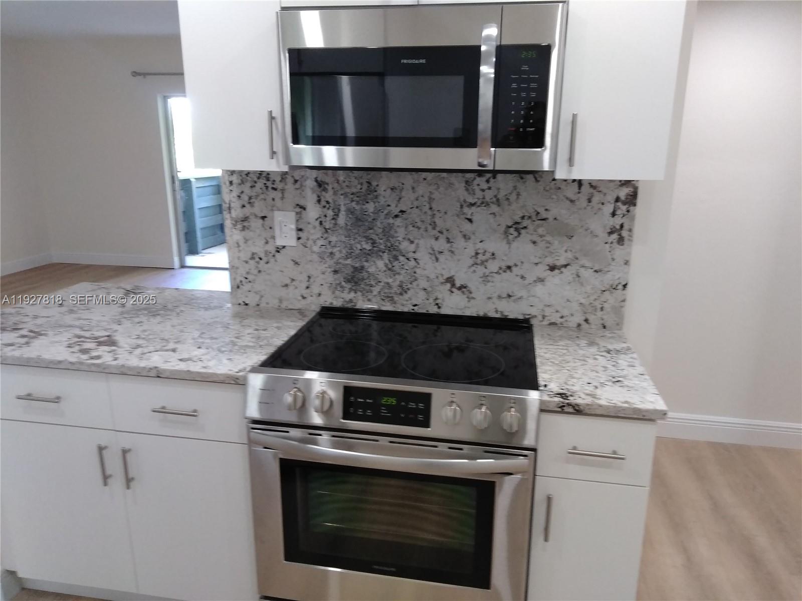 THE LEDGES CONDO - Residential Lease