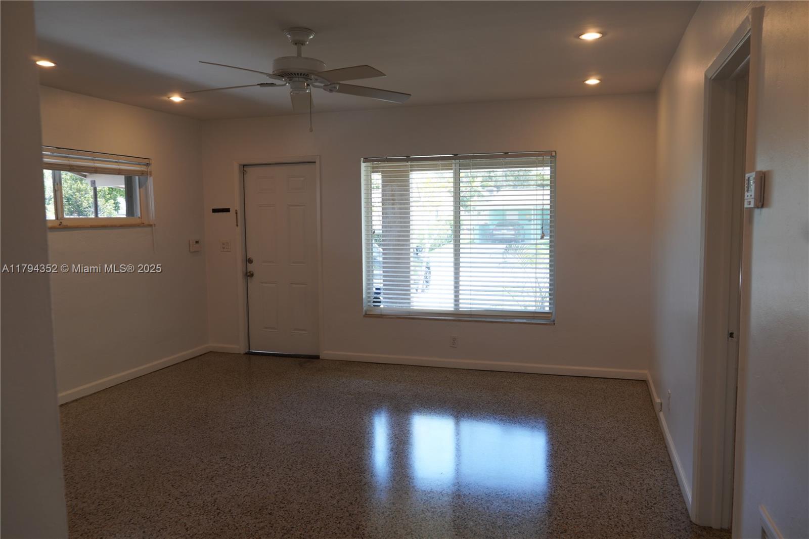 5409 NE 4th Ter