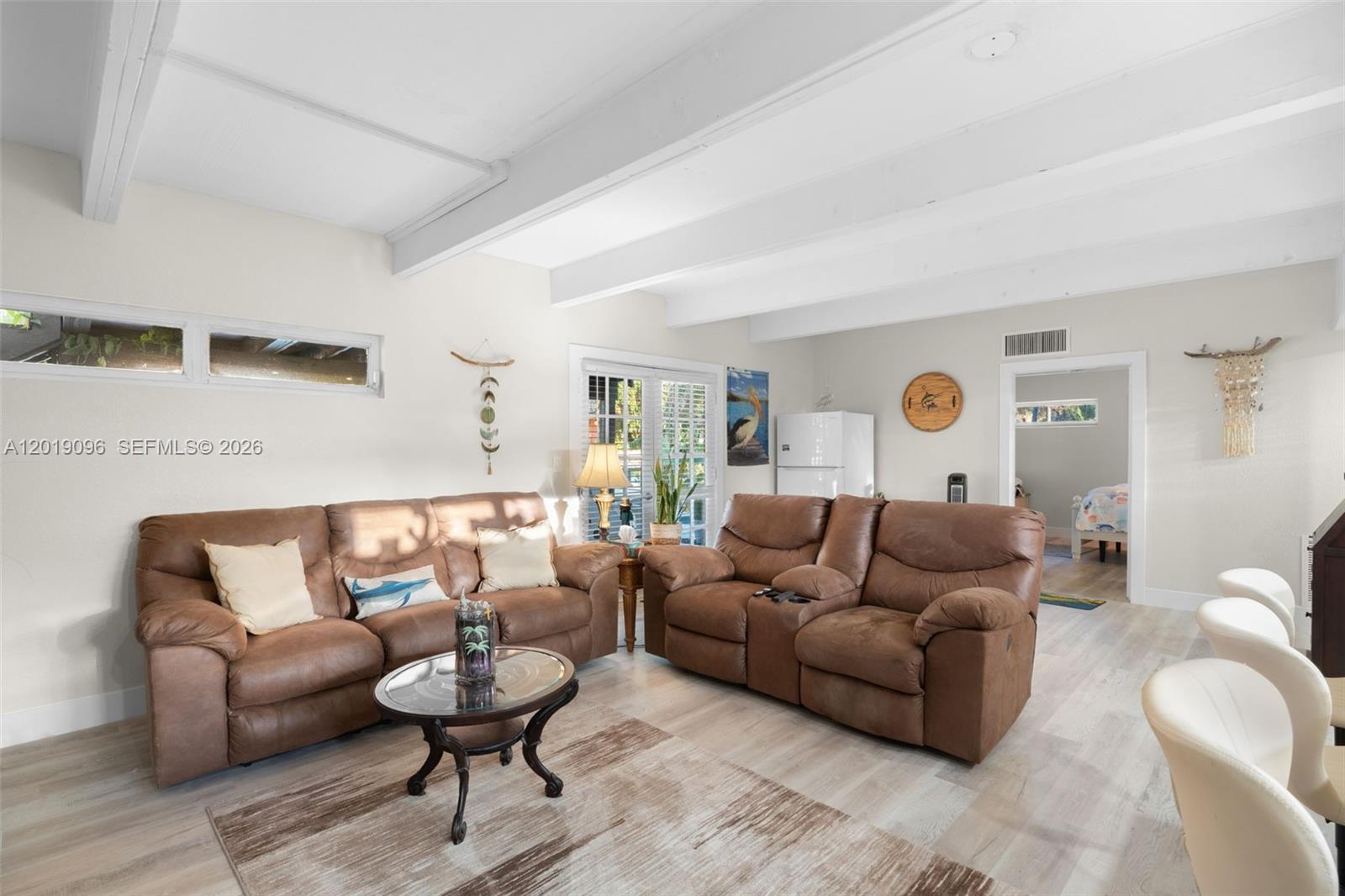 TWIN OAKS - Residential Income