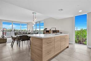 16385 Biscayne Blvd 421