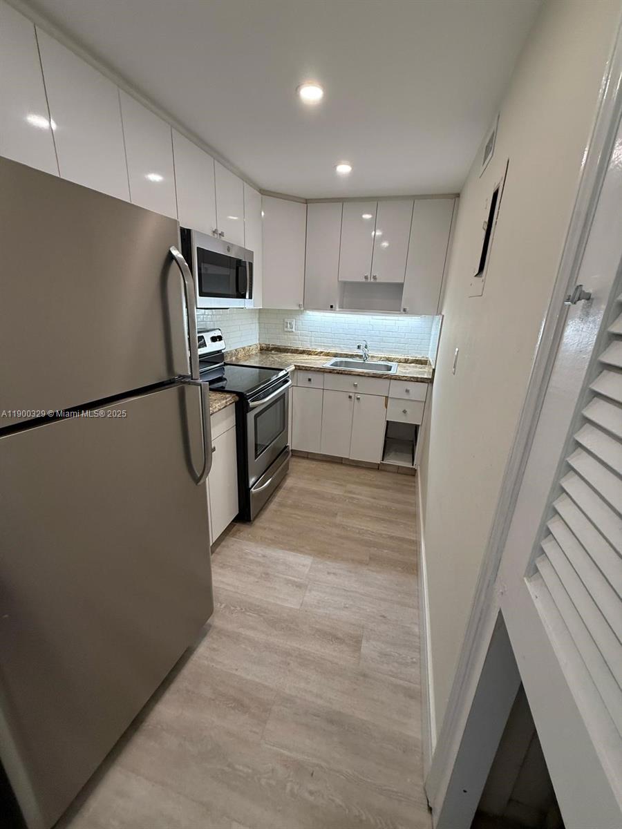 VICTORIA PARK TOWER CONDO - Residential Lease