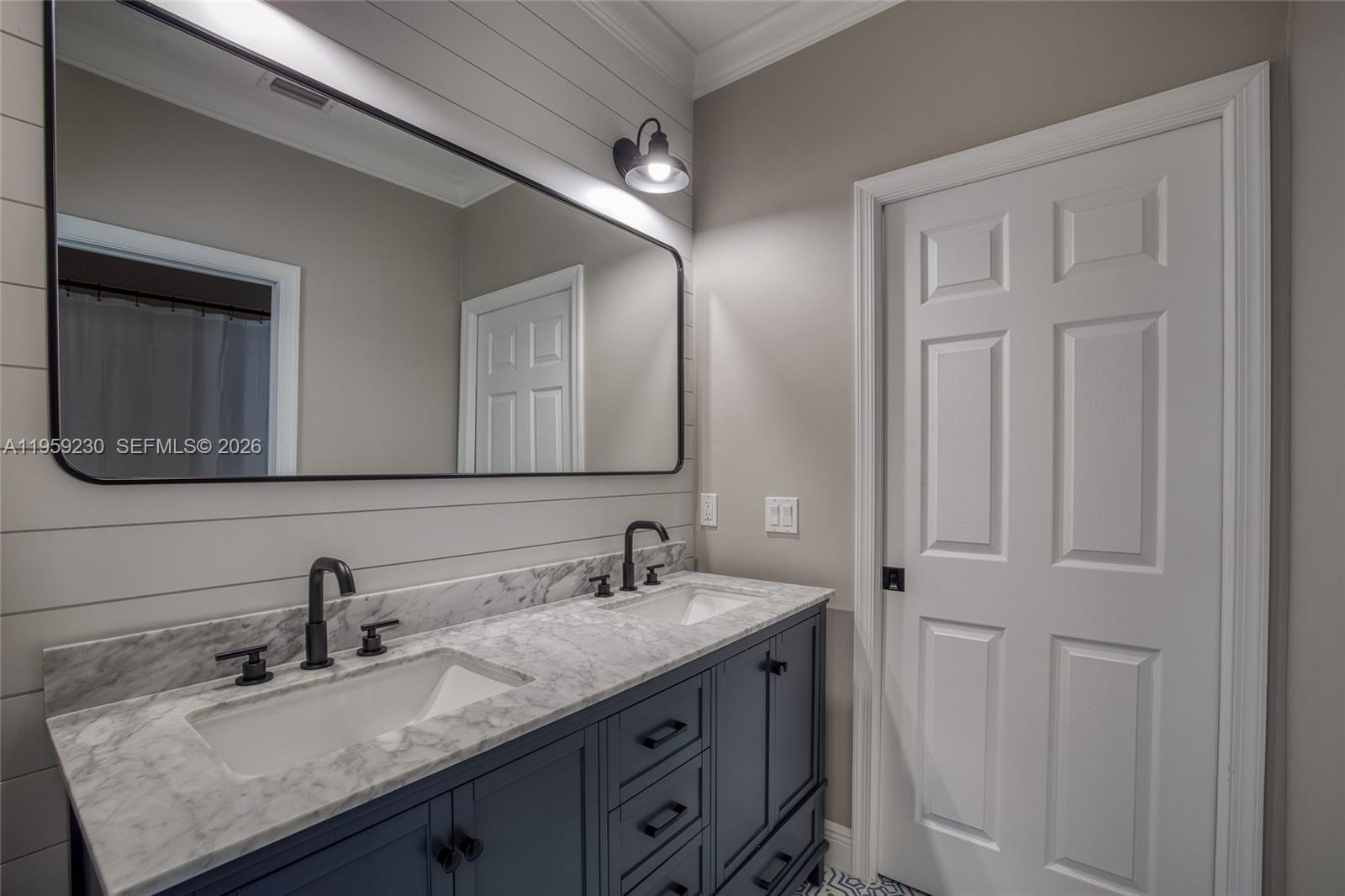 PALM HEIGHTS - Residential