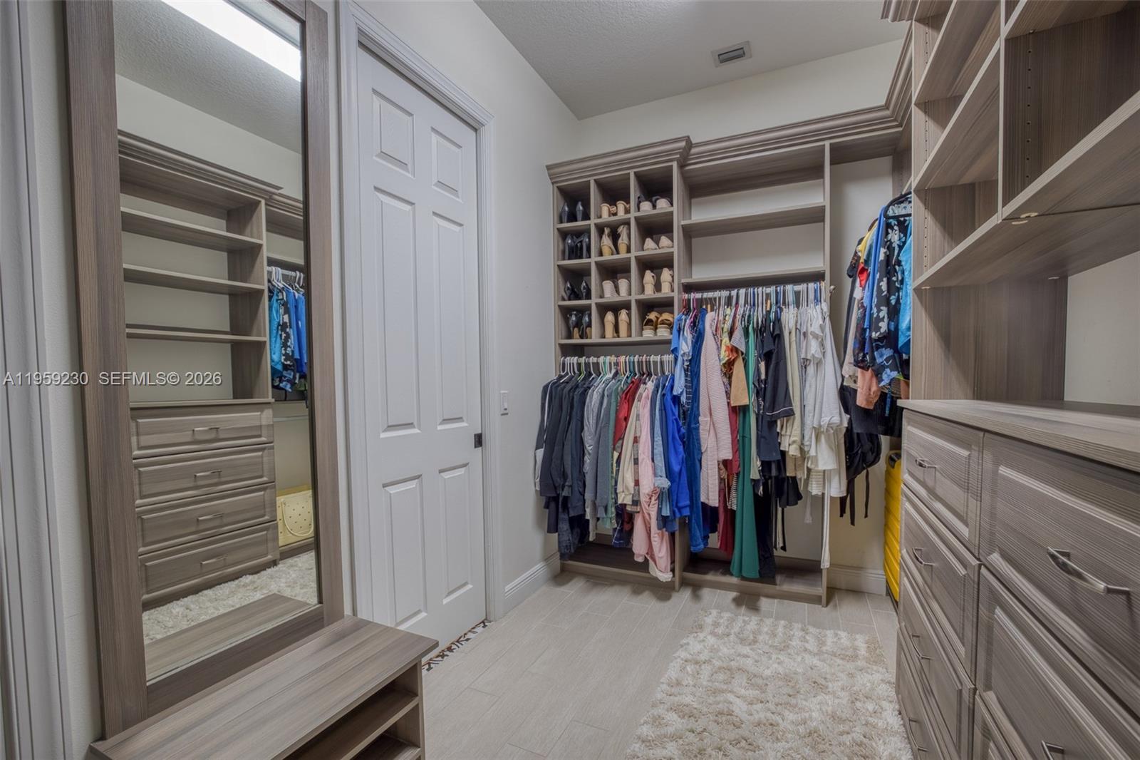 PALM HEIGHTS - Residential