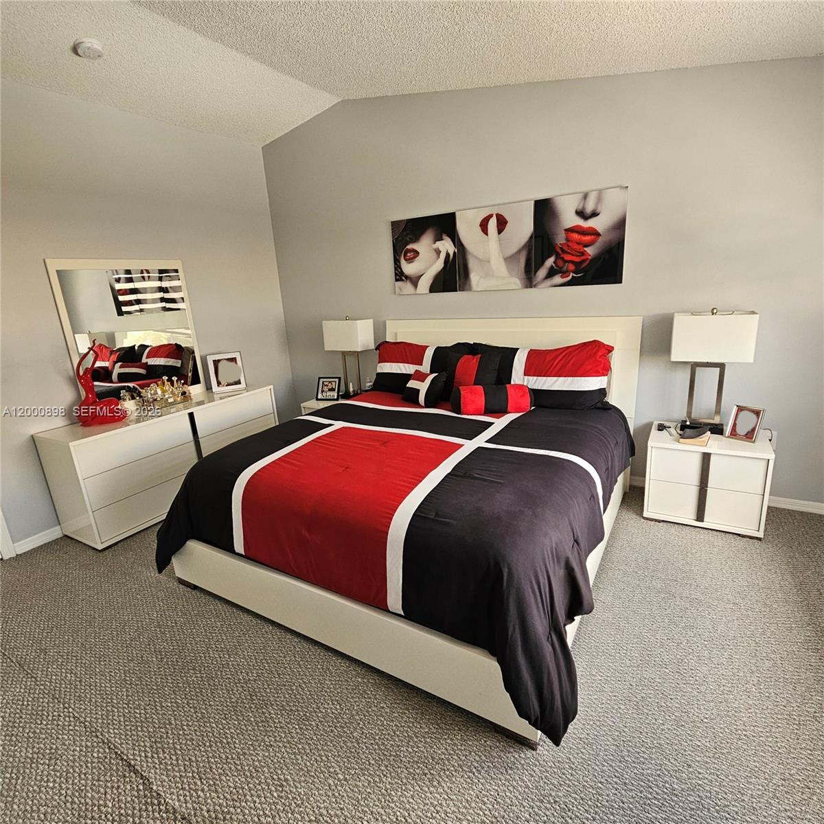 HEFTLERS LAGO MAR WEST - Residential