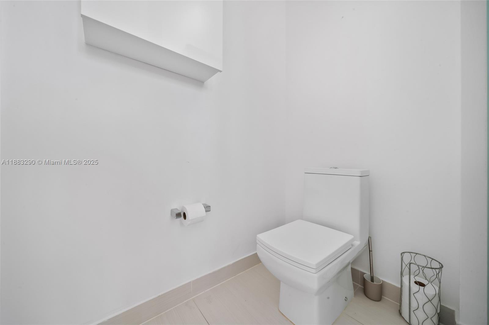 LANDMARK AT DORAL - Residential Lease