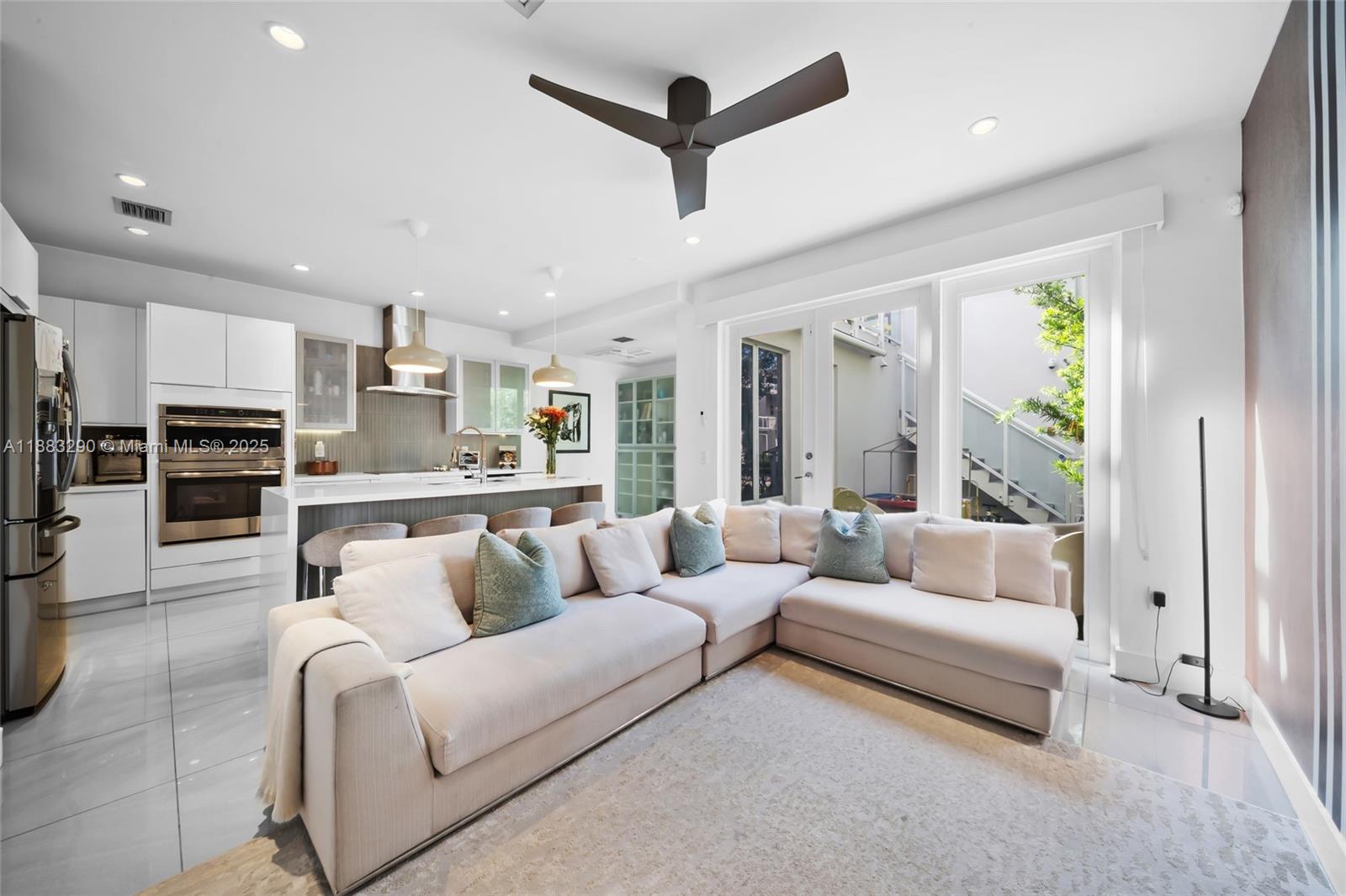 LANDMARK AT DORAL - Residential Lease