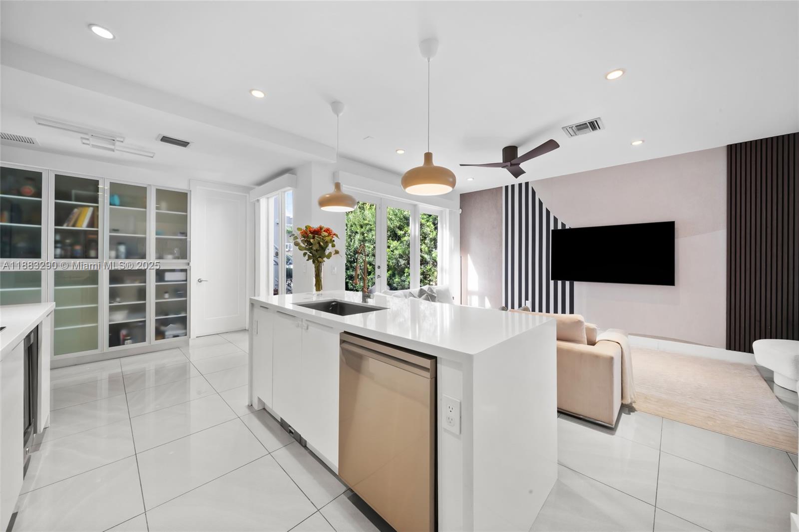 LANDMARK AT DORAL - Residential Lease