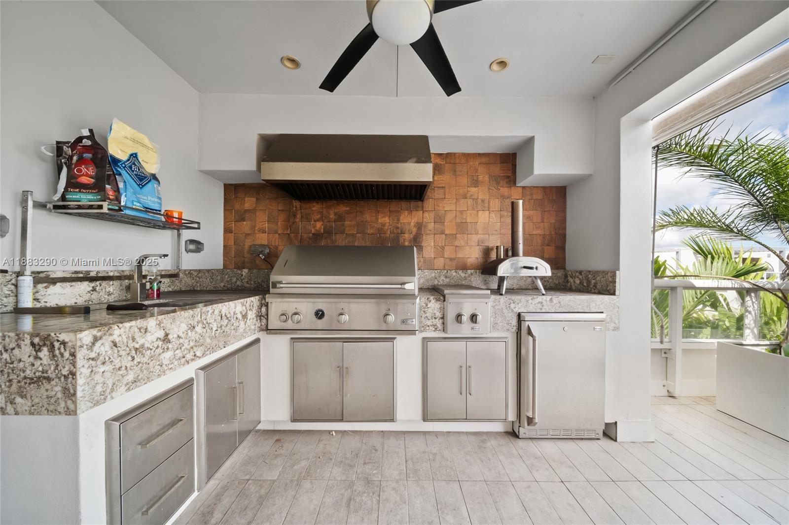 LANDMARK AT DORAL - Residential Lease