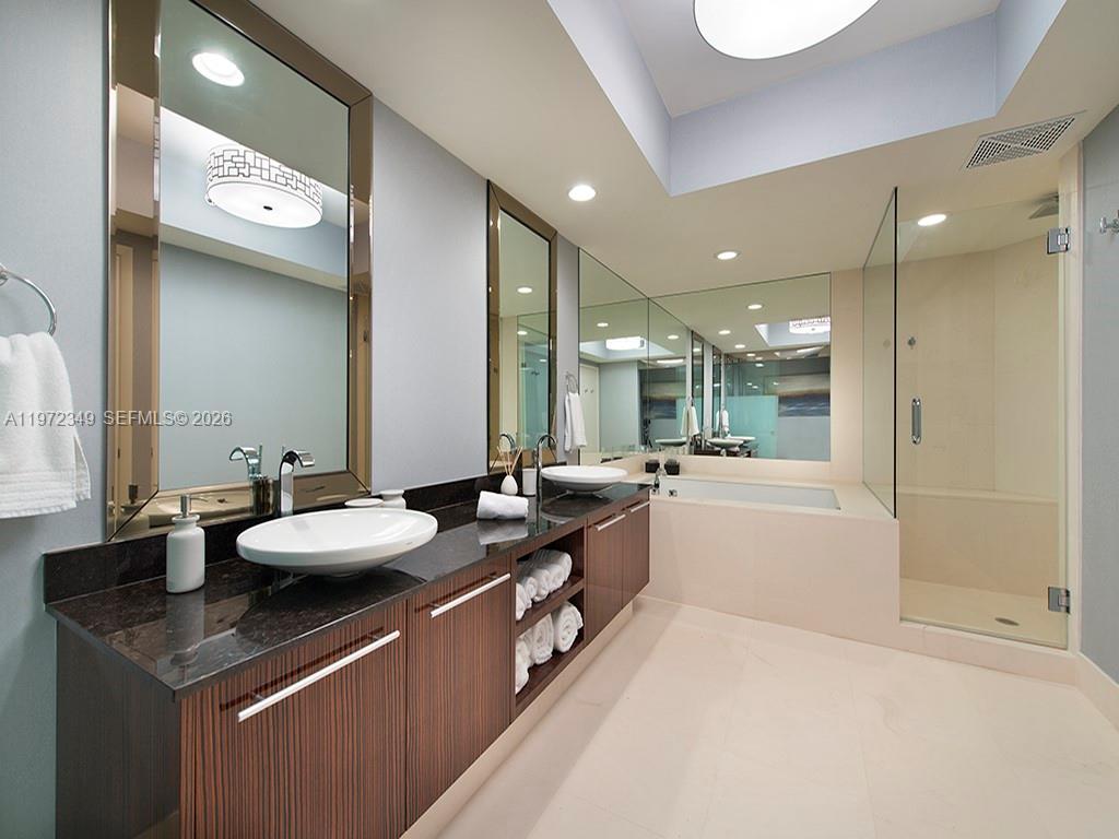 Hollywood Beach Condo - Residential