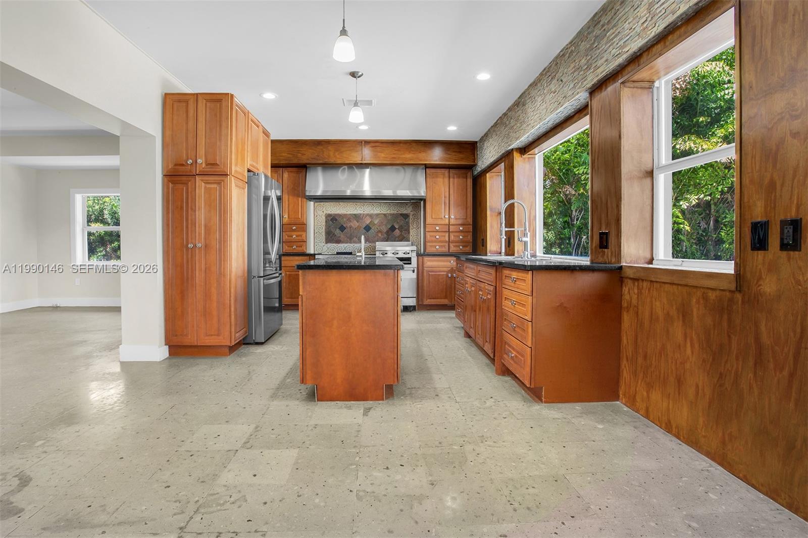 NORMANDY GOLF COURSE - Residential