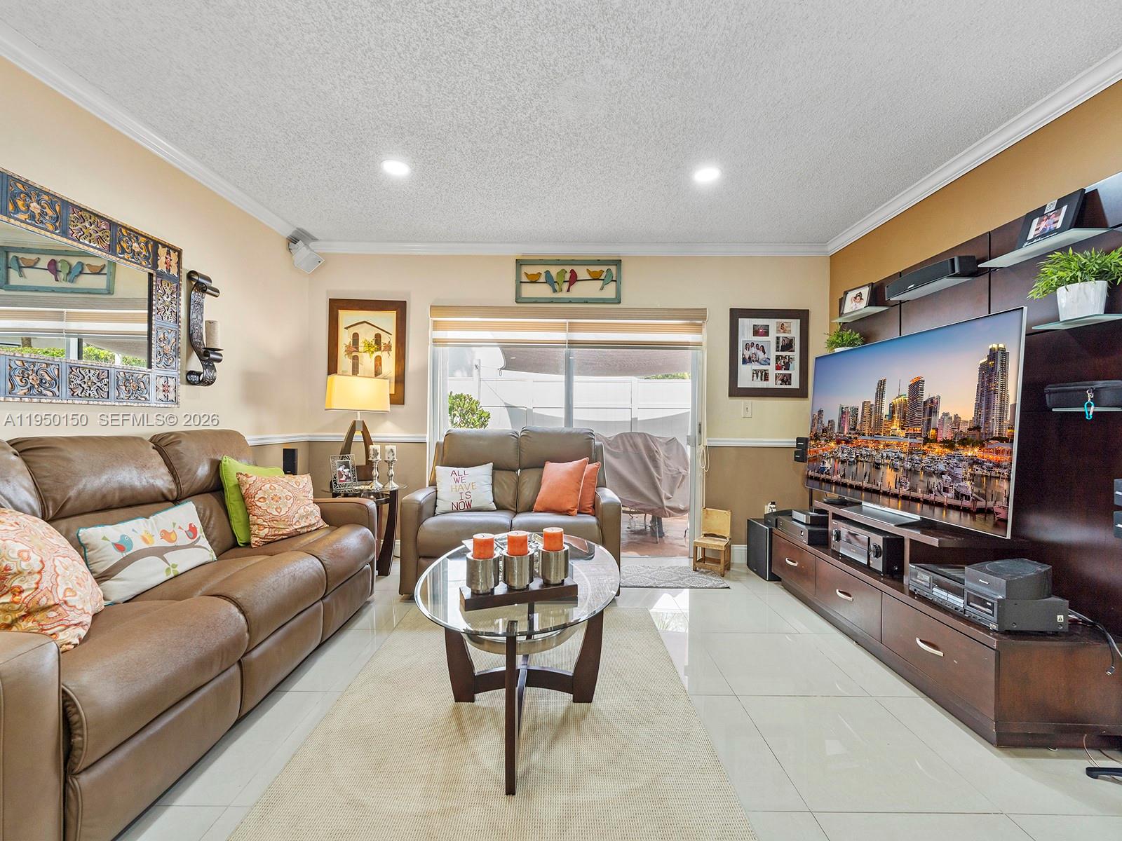 CHARLESTOWNE - Residential